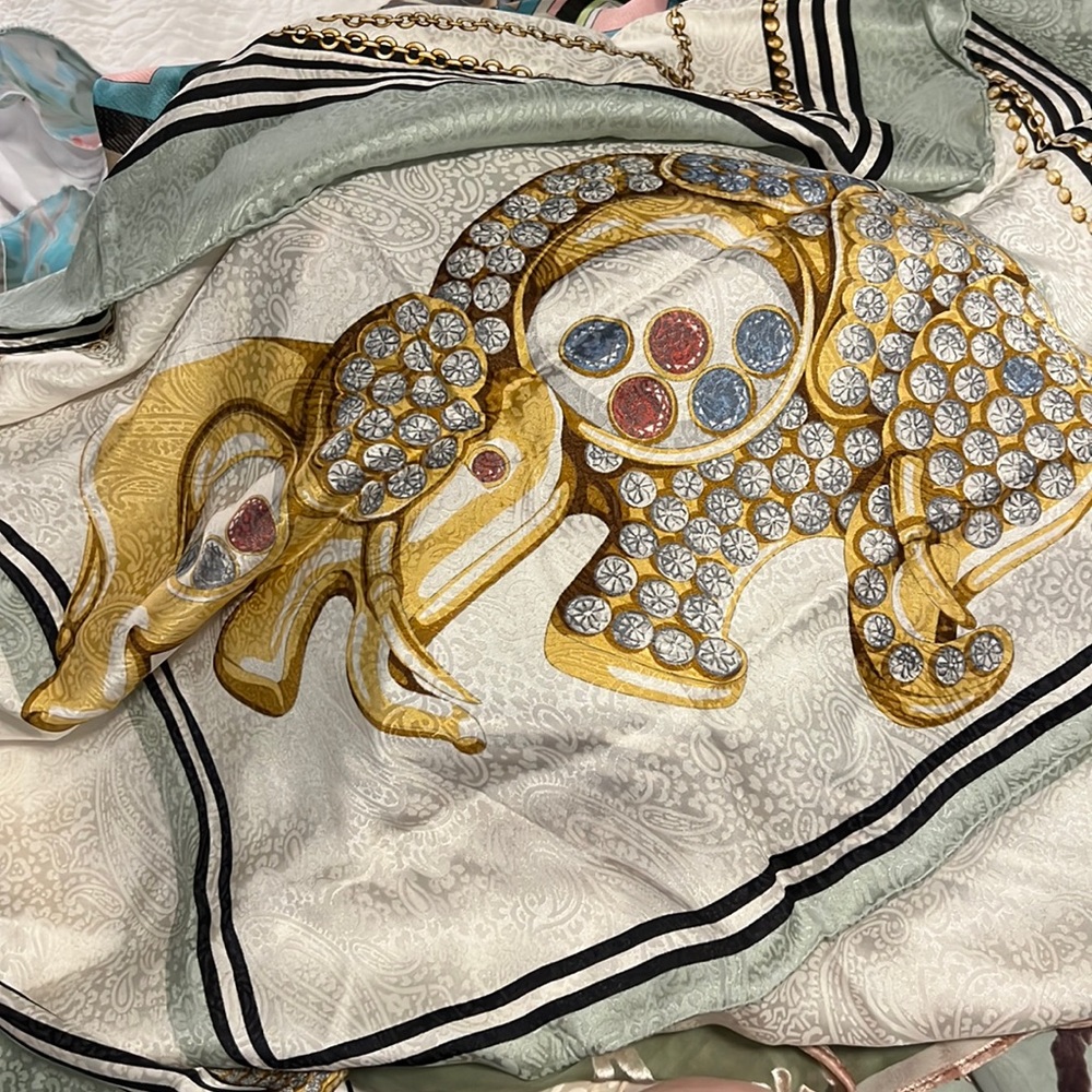Brand New Happy Diamond Elephant Chopard Sage Green Scarf